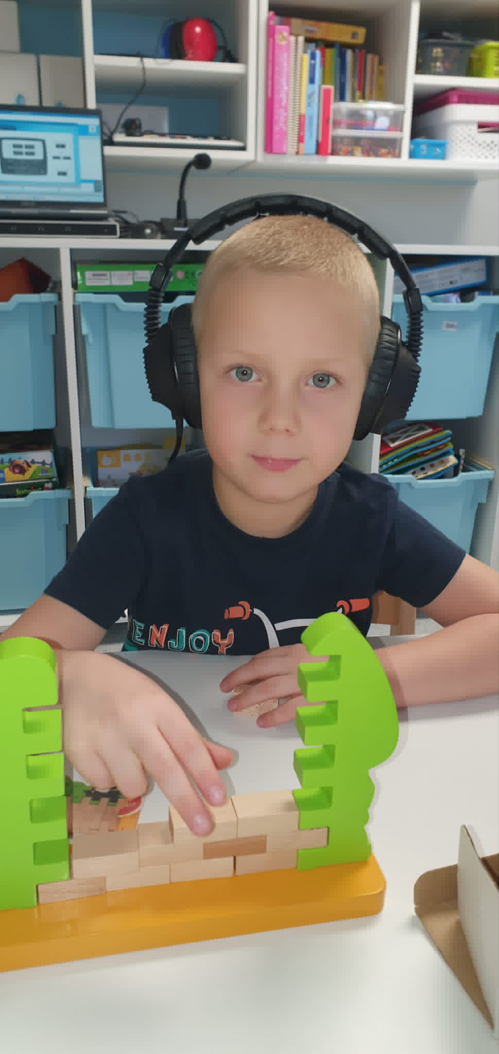 Otw&oacute;rz zdjęcie